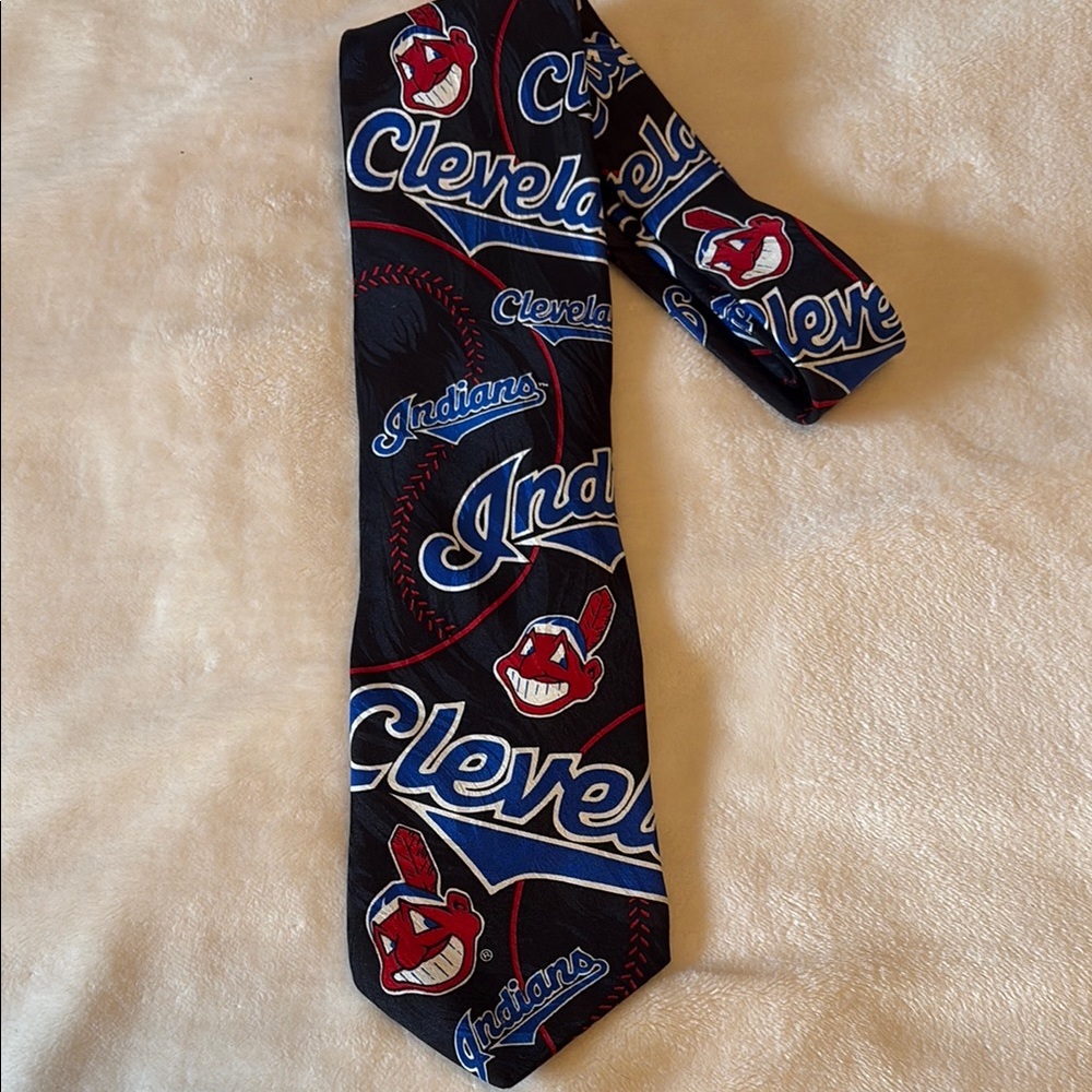 RM Sport Vintage Tie.